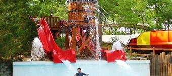 "Relaxing 2-Bedroom Retreat Minutes from Stunning Beaches and local Wineries!"