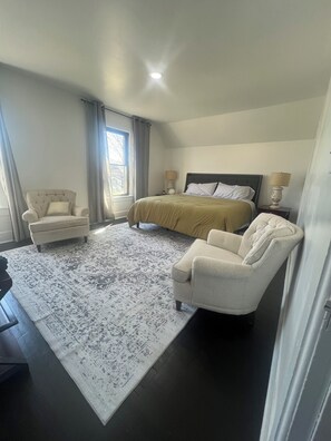 4 bedrooms, WiFi, bed sheets