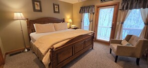 3 室のベッドルーム、デスク、アイロン / アイロン台、WiFi (無料)