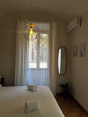 4 soverom, strykejern/-brett, wi-fi og sengetøy