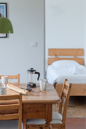 Maison | 3 chambres, fer et planche à repasser