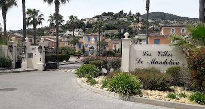Mandelieu 06 Villa ideal for couples with children