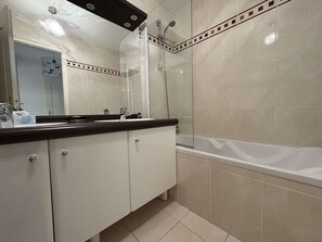 Bathroom - LA BAULE - PLAGE ET COMMERCES (LA BAULE ESCOUBLAC)