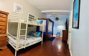 3 bedrooms, WiFi, bed sheets