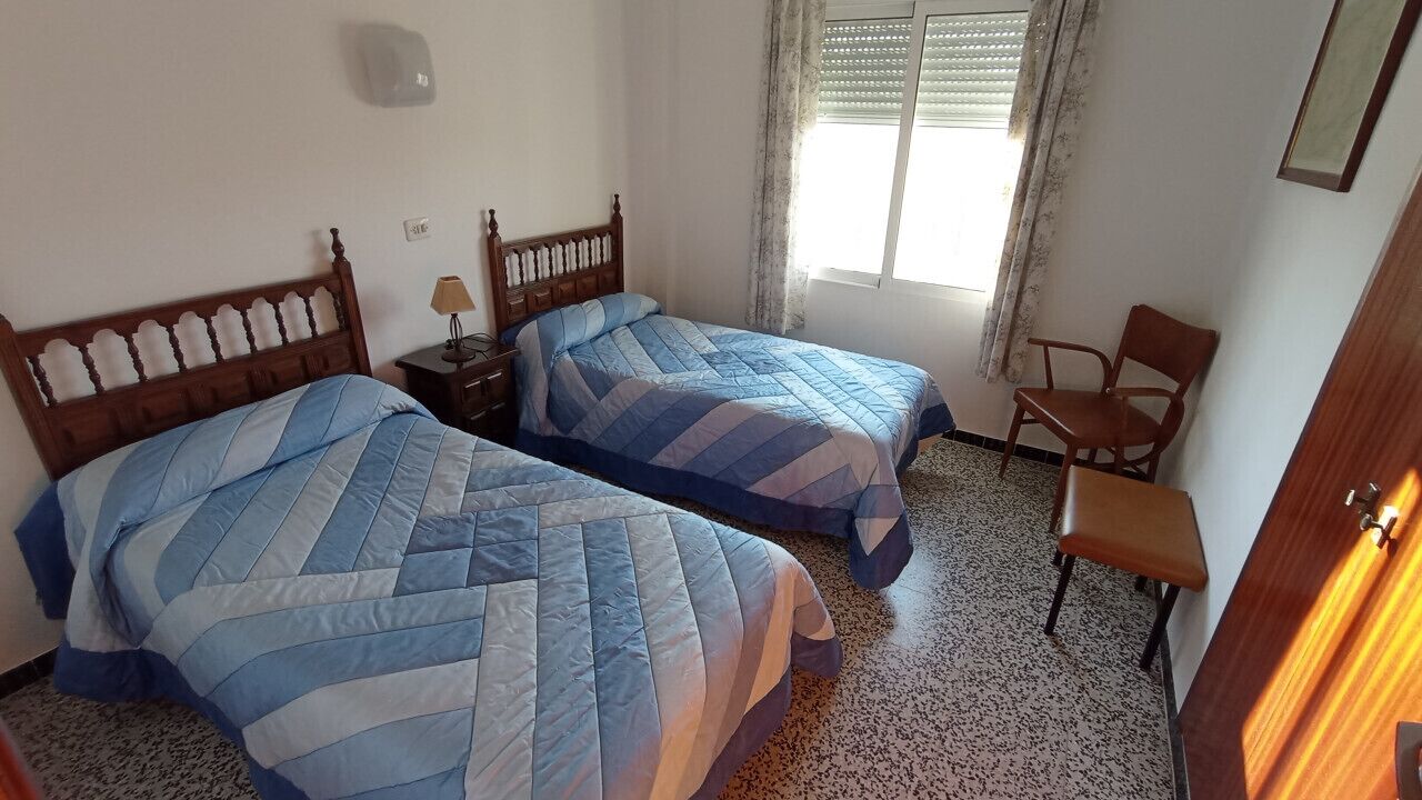 3 dormitorios, tabla de planchar con plancha, wifi gratis