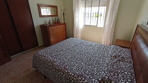 3 bedrooms, iron/ironing board - Villa Recaredo - Chalet con piscina privada en Vinaròs - Ref. 1600 (Vinaròs)