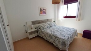 2 chambres, fer et planche à repasser, Wi-Fi