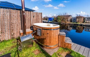 Outdoor spabad