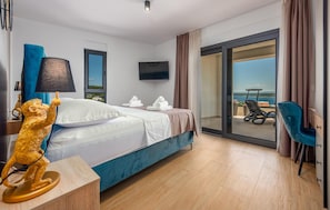 3 bedrooms, travel cot, free WiFi