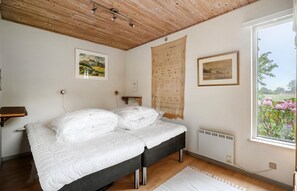 2 camere, culla da viaggio, Wi-Fi gratuito