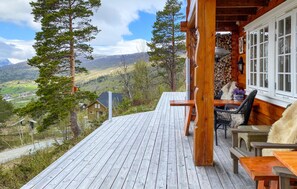 Outdoor dining - Amazing home in Bjorli with sauna (Bjorli)