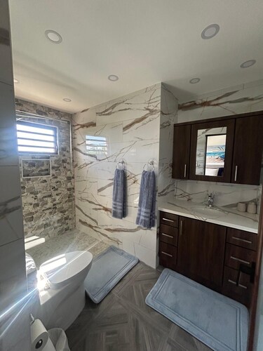 Charming 3-bedroom house with WiFi, AC in welcoming Rincón P.R.