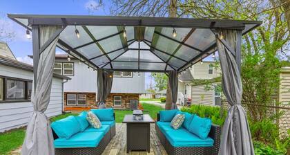 Remodeled Charming Home,Backyard w/Pergola,Pool/Ping Pong Game Room, Homewood IL