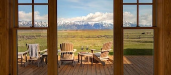 Abode at Grand Teton Vista, Teton views, hot tub