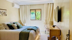 3 bedrooms, iron/ironing board, travel crib, free WiFi