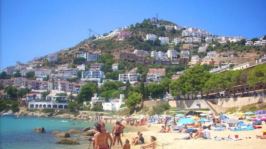 Apartment in Roses Near Nova Sandy Beach