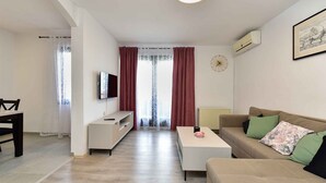 Unclassified image, 4 of 26, button - Holiday apartment with balcony and air conditioning (Fažana)