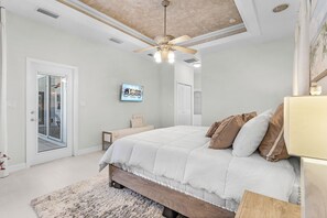 3 bedrooms, iron/ironing board, free WiFi, bed sheets