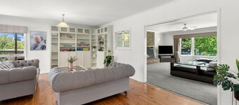 The Gathering House - Sleeps 18