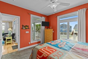 5 bedrooms, iron/ironing board, free WiFi, bed sheets