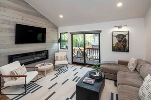 TV, fireplace - Abode at Sunnyside | Modern Mountain Chic (Ketchum)