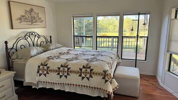 3 bedrooms, free WiFi, bed sheets