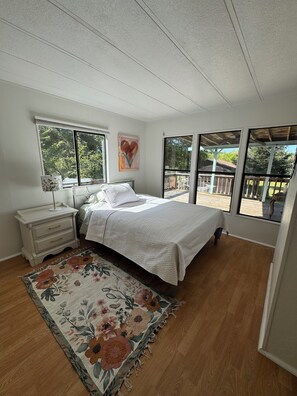 3 bedrooms, free WiFi, bed sheets