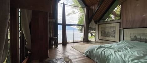 Cabane Standard, vue lac