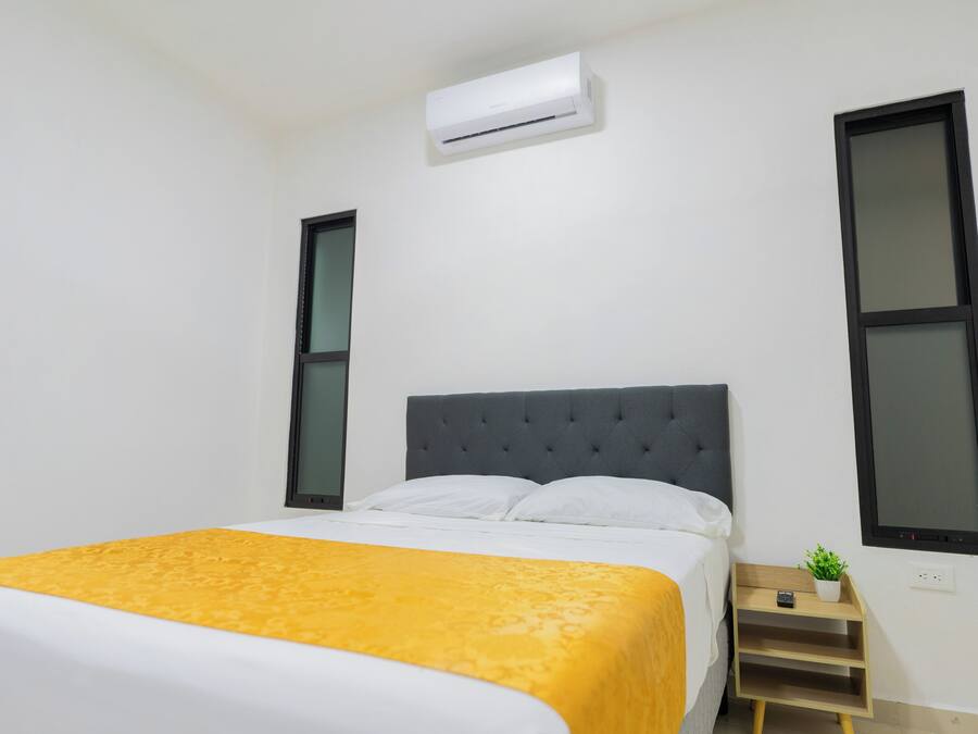 Apartemen Standar, patio, pemandangan kolam renang | 1 kamar tidur, selimut bulu angsa, Wi-Fi gratis, dan seprai linen