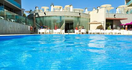 Apartment on Costa Dorada Near the Beach