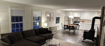 4-bedroom chalet in fabulous Cambridge with WiFi