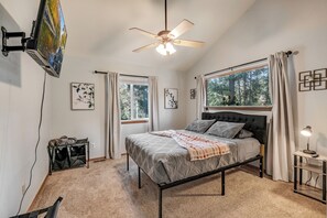 4 bedrooms, in-room safe, iron/ironing board, free WiFi