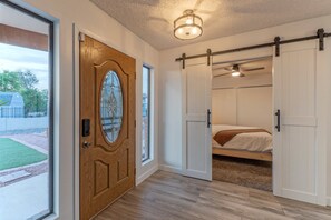 4 bedrooms, iron/ironing board, free WiFi, bed sheets