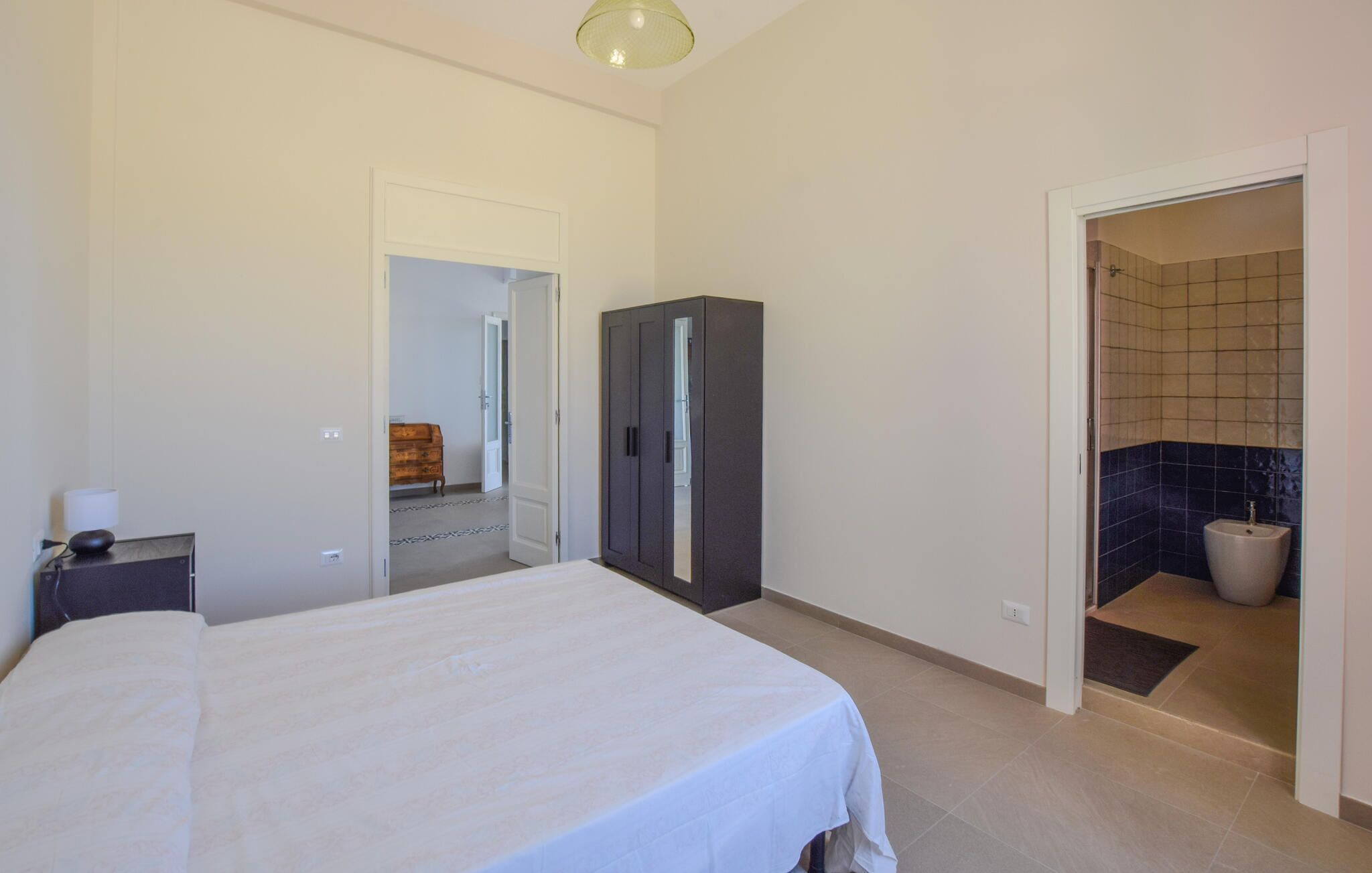 5 多间卧室、免费 WiFi