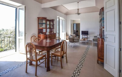 5 bedroom nice home in Bovalino