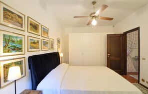 3 bedrooms, travel cot, free WiFi