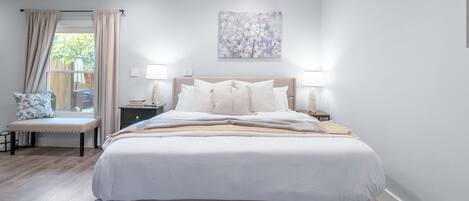 1 habitación, tabla de planchar con plancha, wifi y ropa de cama