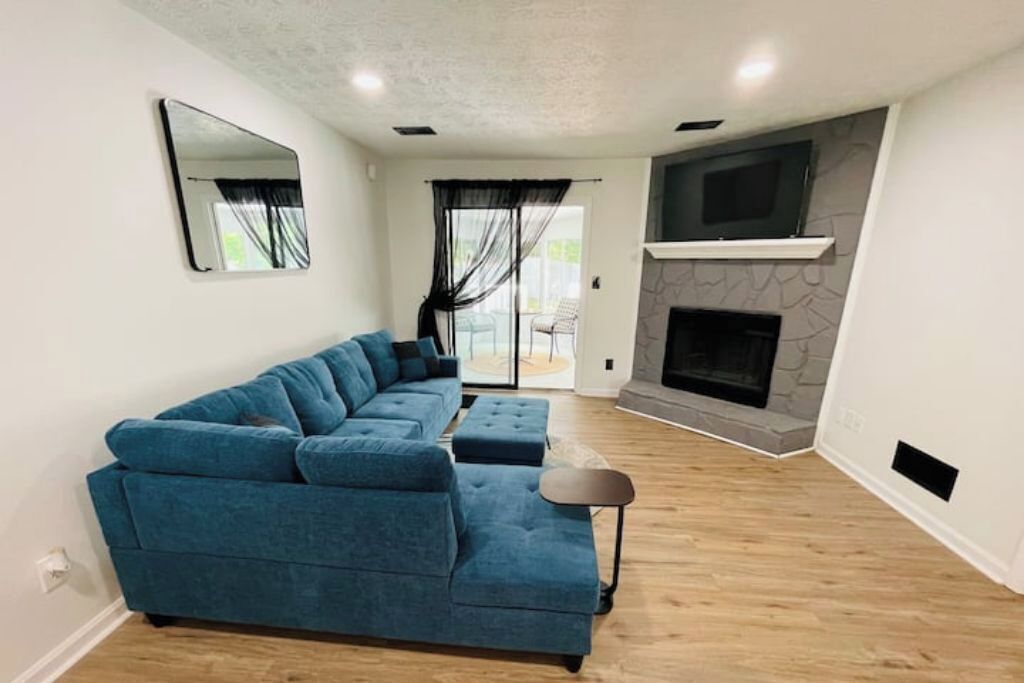 Chic & Cozy - 2bd Modern Getaway - Lake Spivey, GA