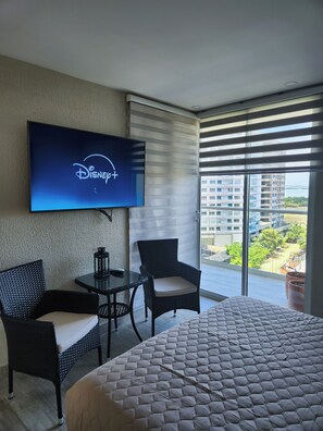 1 bedroom, desk, iron/ironing board, free WiFi