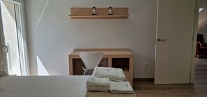 2 bedrooms