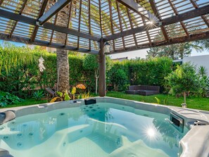 Outdoor spa tub - Villa Yakamoz by Interhome (Dénia)