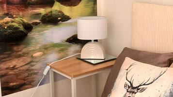 1 bedroom, free WiFi, bed sheets