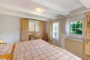 2 bedrooms, free WiFi, bed sheets