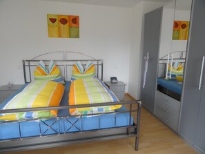 1 bedroom, free WiFi, bed sheets