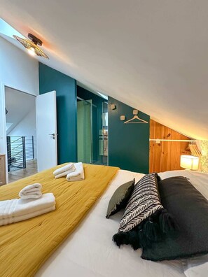 2 chambres, Wi-Fi gratuit, draps fournis
