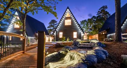 New Build Charming A-Frame w/Pool Near Hot Springs
