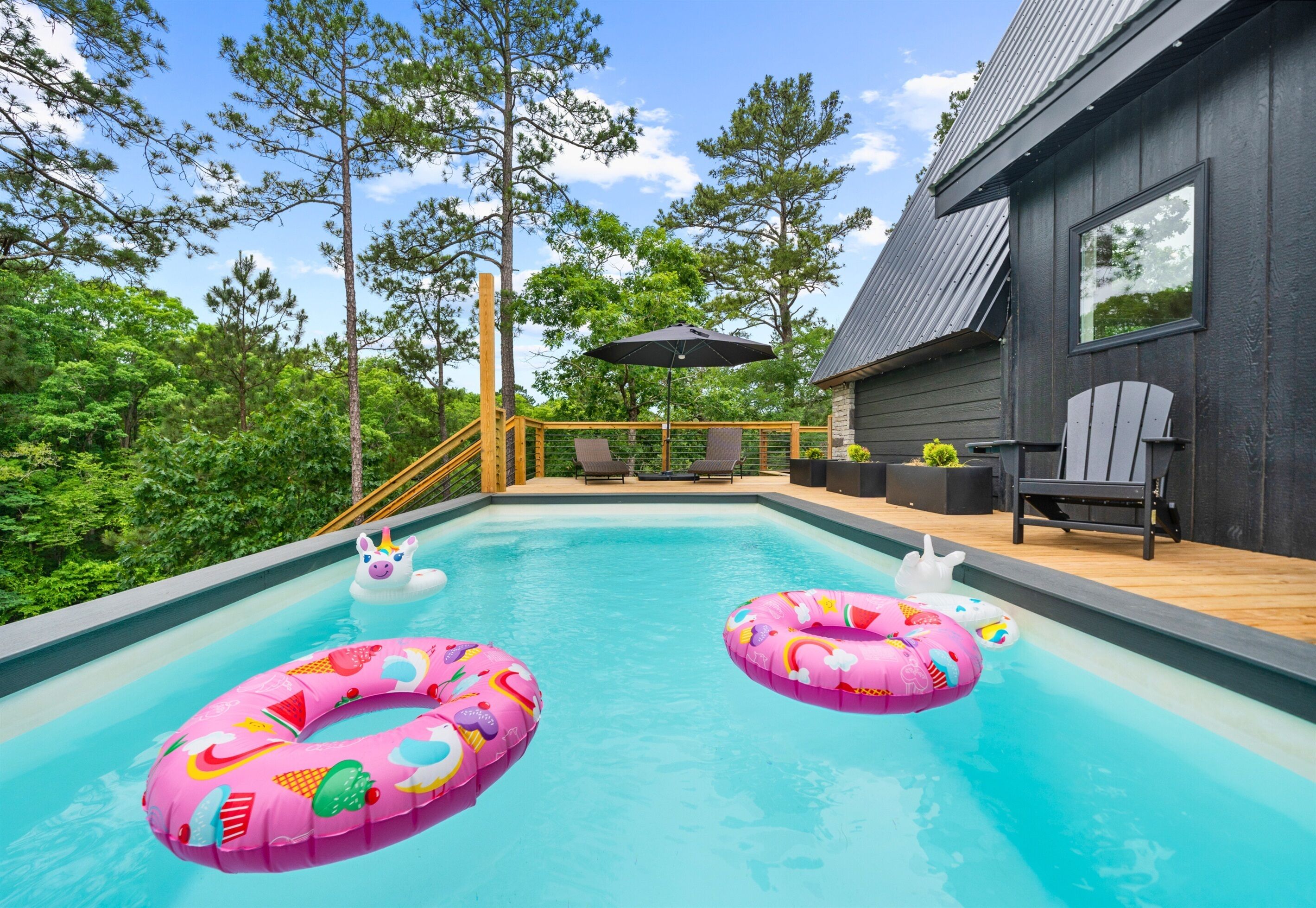 Et oppvarmet basseng