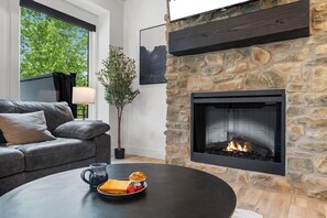 TV connectée, cheminée