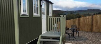 Cabin - Sleeps 2 - Parking - WiFi