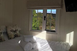 1 chambre, fer et planche à repasser, Wi-Fi, literie fournie